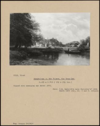 Pangbourne On The Thames, The Swan Inn.